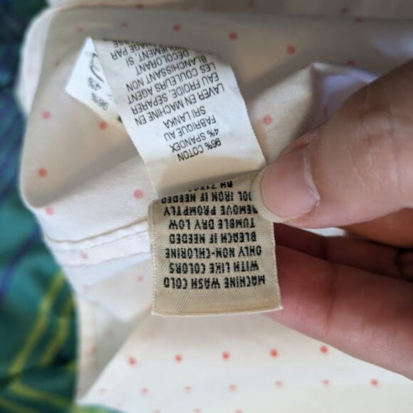 LLBean White and Pink Polka Dot Button Down Size MP - Picture 10 of 10